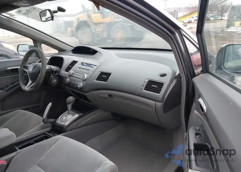 2010 Honda Civic Lx z USA, uszkodzony, nr VIN 2HGFA1F57AH572049